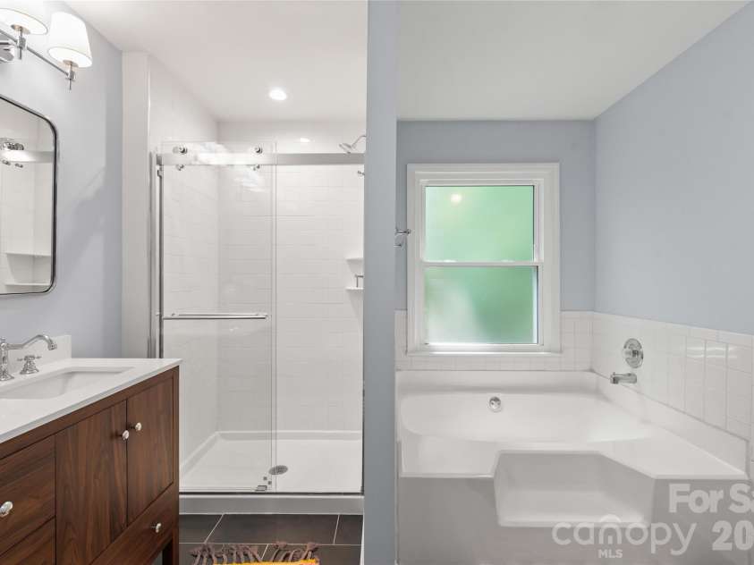 7022 Rocky Falls Road, Charlotte, NC 28211.  MLS# CAR4391550, YatesRealty ID 29719. 