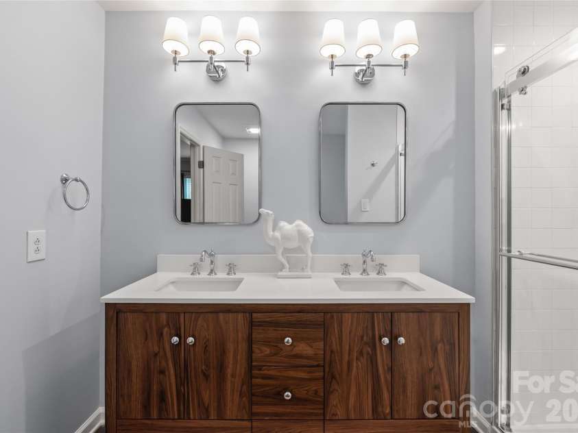 7022 Rocky Falls Road, Charlotte, NC 28211.  MLS# CAR4391550, YatesRealty ID 29719. 