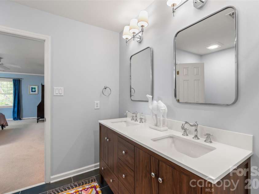 7022 Rocky Falls Road, Charlotte, NC 28211.  MLS# CAR4391550, YatesRealty ID 29719. 