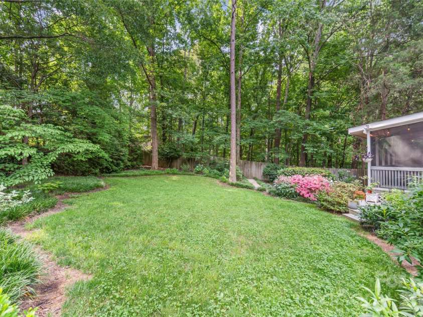 7022 Rocky Falls Road, Charlotte, NC 28211.  MLS# CAR4391550, YatesRealty ID 29719. 