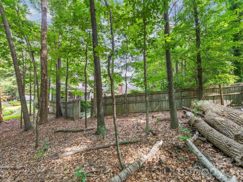 7022 Rocky Falls Road, Charlotte, NC 28211.  MLS# CAR4391550, YatesRealty ID 29719. 