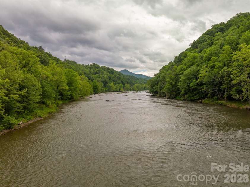 2736 White Oak Flats Road, Green Mountain, NC 28740.  MLS# CAR4327209, YatesRealty ID 2972. 