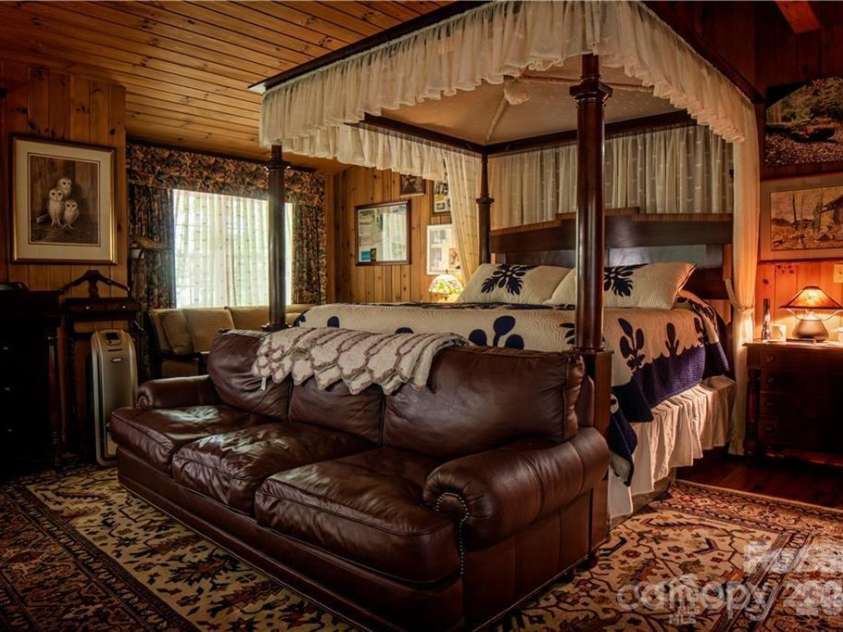 2736 White Oak Flats Road, Green Mountain, NC 28740.  MLS# CAR4327209, YatesRealty ID 2972. 