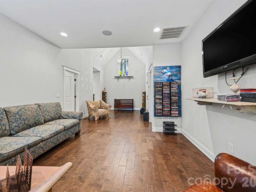 6302 Chimney Bluff Road, Lancaster, SC 29720.  MLS# CAR4310688, YatesRealty ID 2972. 