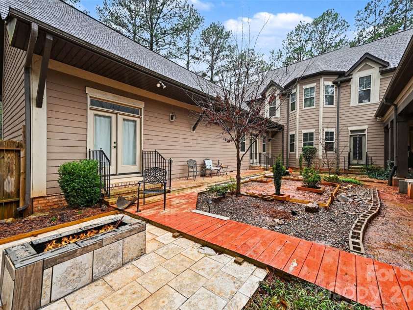 6302 Chimney Bluff Road, Lancaster, SC 29720.  MLS# CAR4310688, YatesRealty ID 2972. 