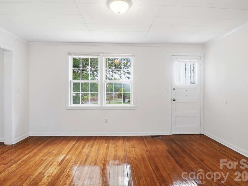 128 Ella Street, Chester, SC 29706.  MLS# CAR4386203, YatesRealty ID 29720. 