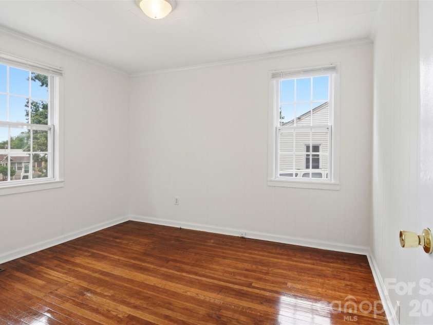128 Ella Street, Chester, SC 29706.  MLS# CAR4386203, YatesRealty ID 29720. 