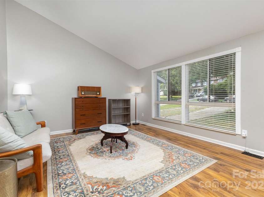 7215 Connan Lane, Charlotte, NC 28226.  MLS# CAR4276842, YatesRealty ID 29720. 