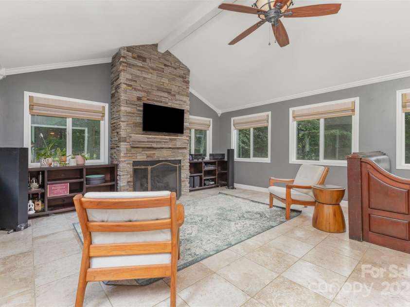 7215 Connan Lane, Charlotte, NC 28226.  MLS# CAR4276842, YatesRealty ID 29720. 