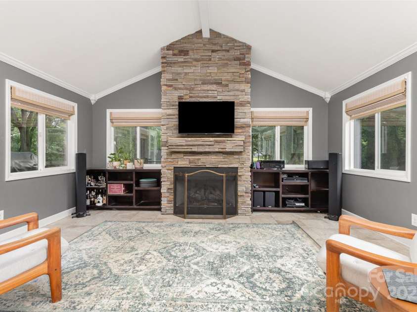 7215 Connan Lane, Charlotte, NC 28226.  MLS# CAR4276842, YatesRealty ID 29720. 