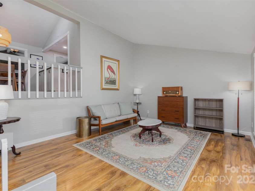 7215 Connan Lane, Charlotte, NC 28226.  MLS# CAR4276842, YatesRealty ID 29720. 