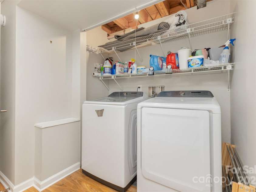 7215 Connan Lane, Charlotte, NC 28226.  MLS# CAR4276842, YatesRealty ID 29720. 