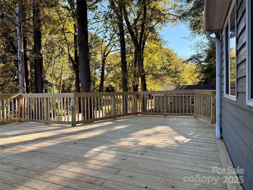 7215 Connan Lane, Charlotte, NC 28226.  MLS# CAR4276842, YatesRealty ID 29720. Great space for entertaining or unwinding