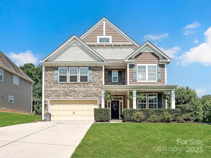 3006 Collin House Drive, Fort Mill, SC 29715.  MLS# CAR4278197, YatesRealty ID 29721. 