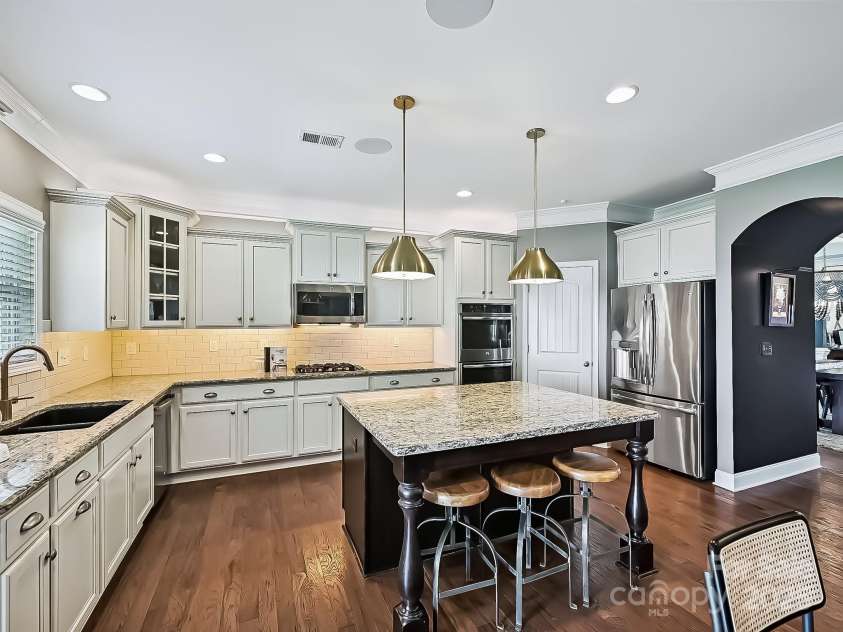 3006 Collin House Drive, Fort Mill, SC 29715.  MLS# CAR4278197, YatesRealty ID 29721. 