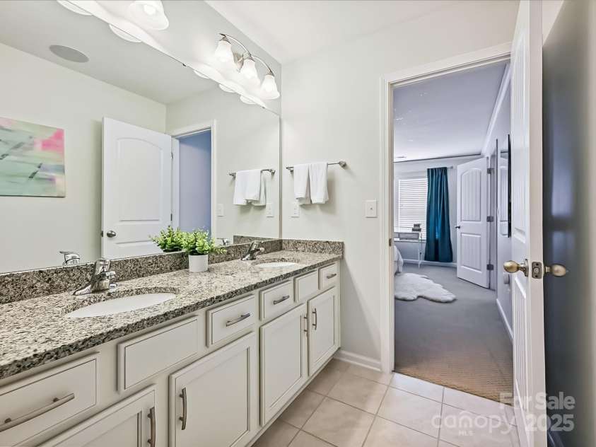 3006 Collin House Drive, Fort Mill, SC 29715.  MLS# CAR4278197, YatesRealty ID 29721. 