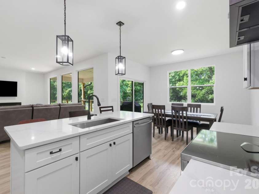 1906 Maius Drive, Conover, NC 28613.  MLS# CAR4383738, YatesRealty ID 29722. 