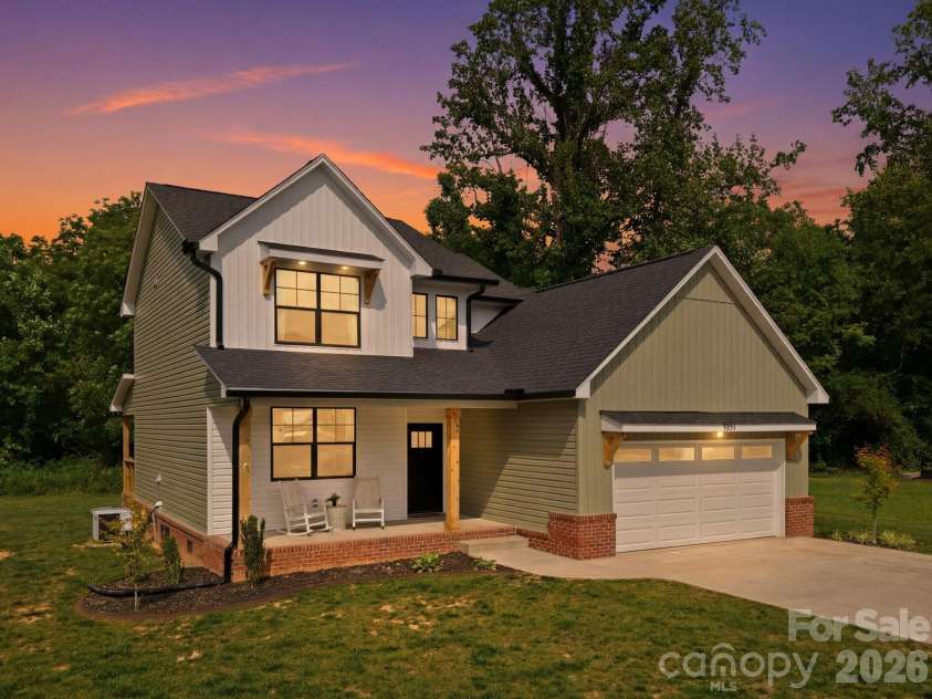 1906 Maius Drive, Conover, NC 28613.  MLS# CAR4383738, YatesRealty ID 29722. 