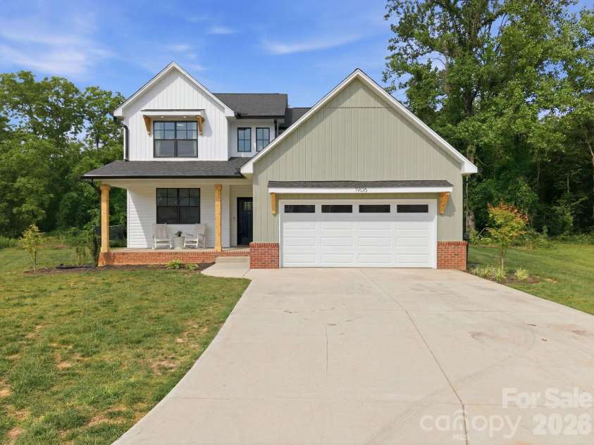1906 Maius Drive, Conover, NC 28613.  MLS# CAR4383738, YatesRealty ID 29722. 