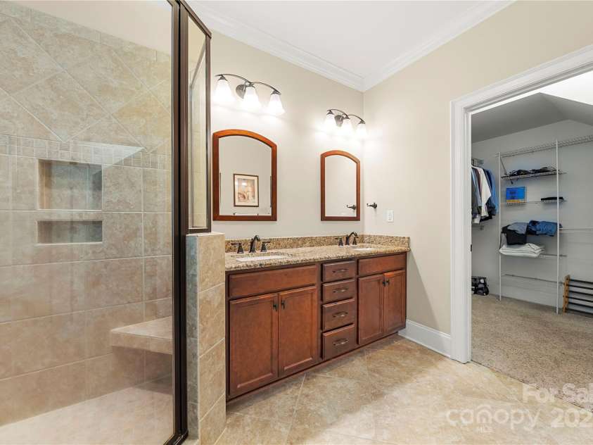 1012 Catawba Shores Drive, Rock Hill, SC 29730.  MLS# CAR4280757, YatesRealty ID 29723. Double vanity