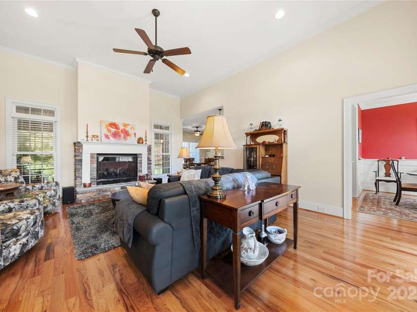 1012 Catawba Shores Drive, Rock Hill, SC 29730.  MLS# CAR4280757, YatesRealty ID 29723. Great room with gas log fireplace