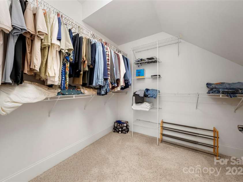 1012 Catawba Shores Drive, Rock Hill, SC 29730.  MLS# CAR4280757, YatesRealty ID 29723. Spacious walk in closet