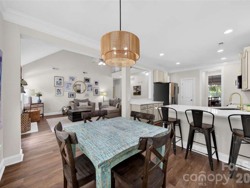 618 Adams Ridge Drive, Fort Mill, SC 29715.  MLS# CAR4385975, YatesRealty ID 29724. 