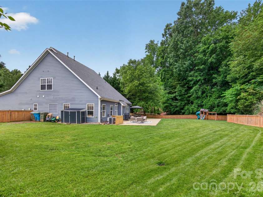 618 Adams Ridge Drive, Fort Mill, SC 29715.  MLS# CAR4385975, YatesRealty ID 29724. 