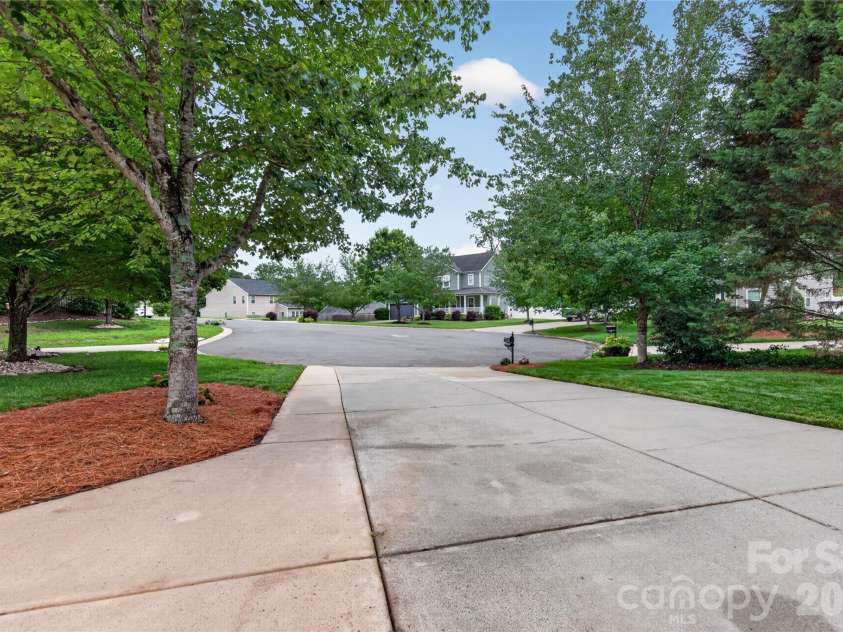 618 Adams Ridge Drive, Fort Mill, SC 29715.  MLS# CAR4385975, YatesRealty ID 29724. 