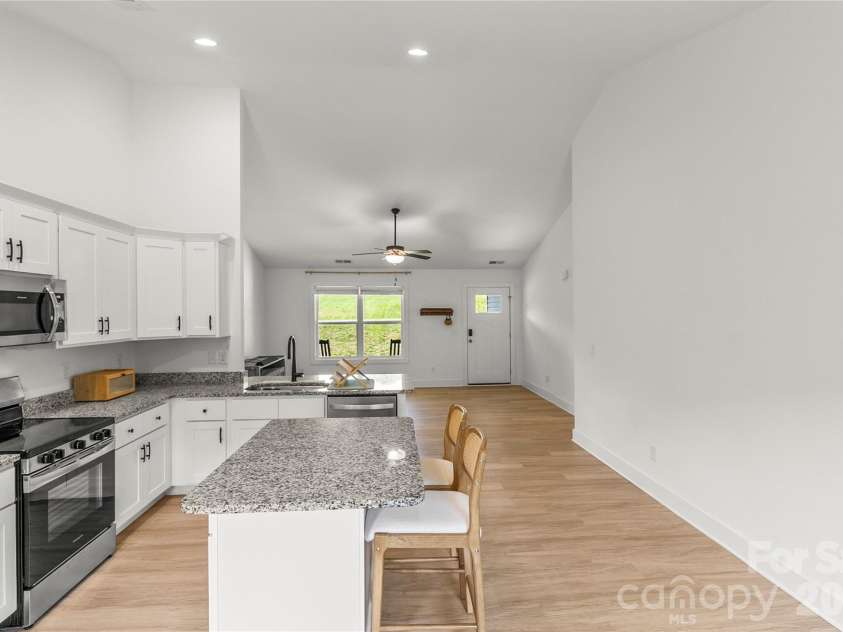 2412 Mintew Circle, Lincolnton, NC 28092.  MLS# CAR4387828, YatesRealty ID 29725. Back to Front