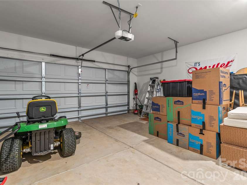 2412 Mintew Circle, Lincolnton, NC 28092.  MLS# CAR4387828, YatesRealty ID 29725. Garage(2)