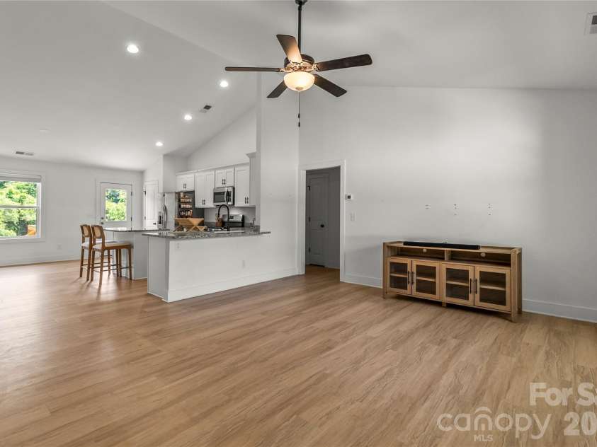 2412 Mintew Circle, Lincolnton, NC 28092.  MLS# CAR4387828, YatesRealty ID 29725. Living room(1)