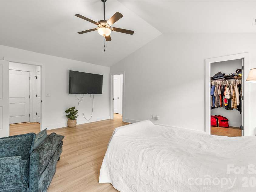 2412 Mintew Circle, Lincolnton, NC 28092.  MLS# CAR4387828, YatesRealty ID 29725. Primary Room(1)