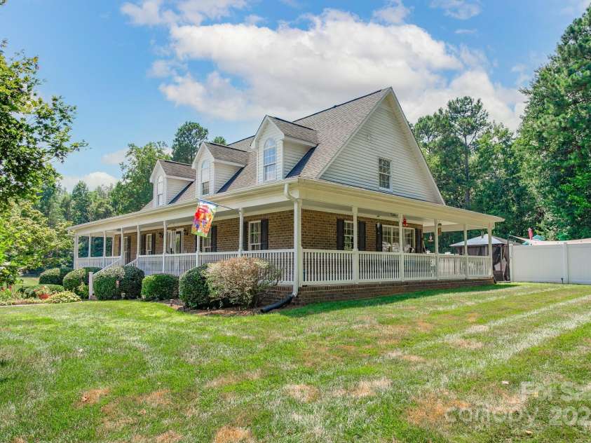 118 Northwood Court, Lexington, NC 27295.  MLS# CAR4284847, YatesRealty ID 29726. 