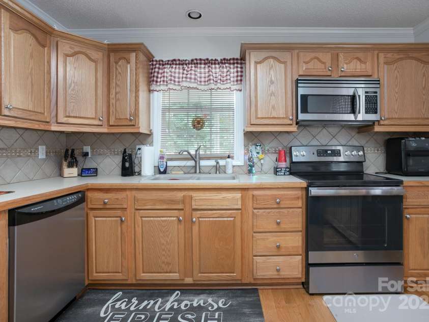 118 Northwood Court, Lexington, NC 27295.  MLS# CAR4284847, YatesRealty ID 29726. 