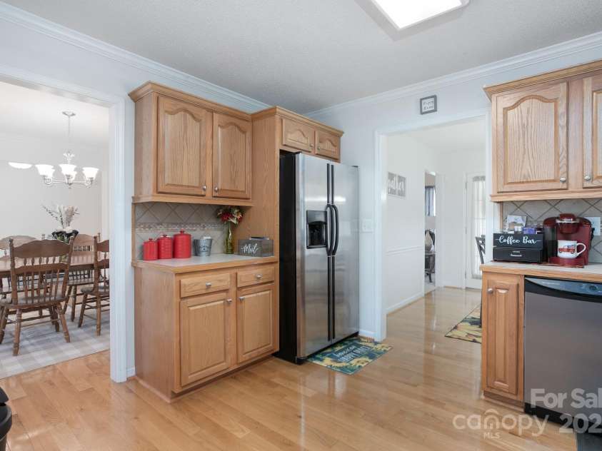 118 Northwood Court, Lexington, NC 27295.  MLS# CAR4284847, YatesRealty ID 29726. 