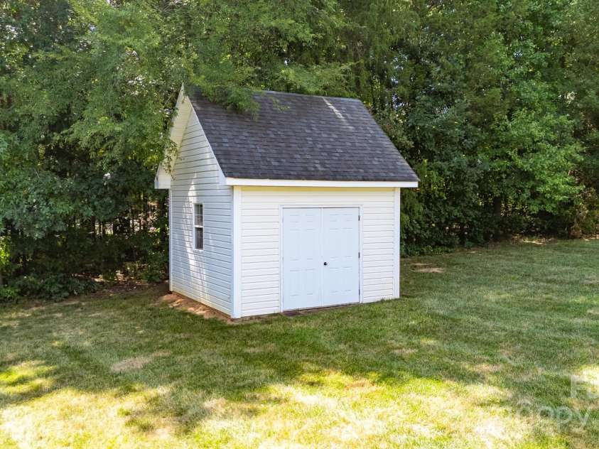 118 Northwood Court, Lexington, NC 27295.  MLS# CAR4284847, YatesRealty ID 29726. 