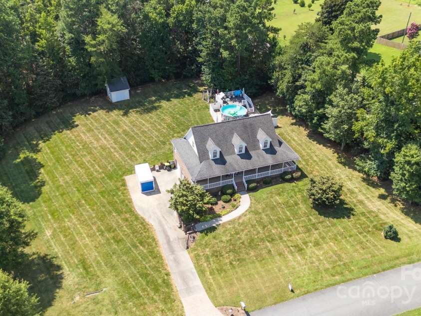 118 Northwood Court, Lexington, NC 27295.  MLS# CAR4284847, YatesRealty ID 29726. 