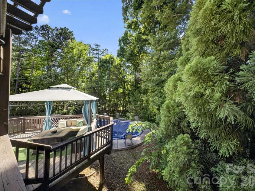 11117 Tavernay Parkway, Charlotte, NC 28262.  MLS# CAR4381756, YatesRealty ID 29727. 