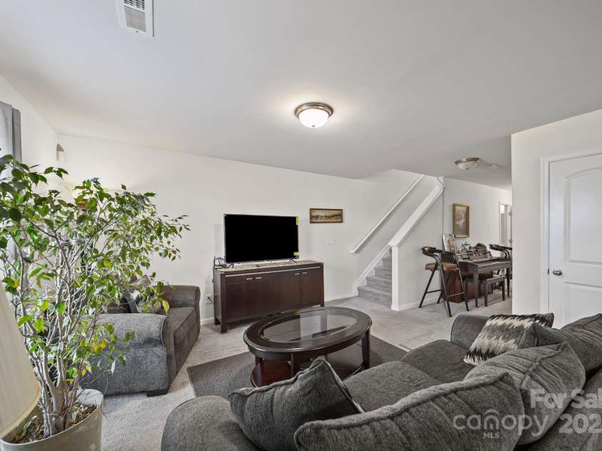 635 Scarlet Leaf Lane, Oakboro, NC 28129.  MLS# CAR4315133, YatesRealty ID 29727. 