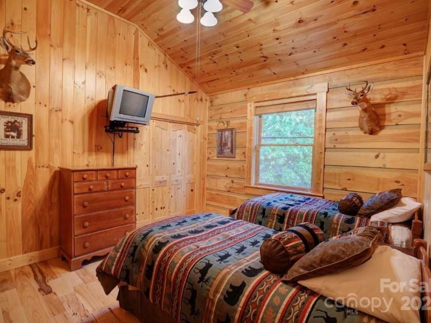 2150 Shellstand Road, Almond, NC 28702.  MLS# CAR4239523, YatesRealty ID 2973. 