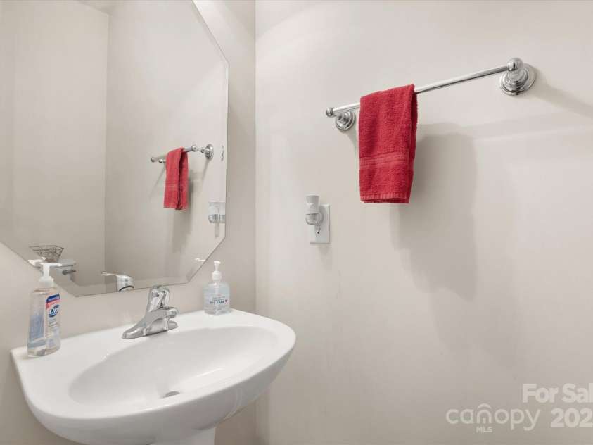 8837 Goldfields Drive, Charlotte, NC 28227.  MLS# CAR4287633, YatesRealty ID 29730. 