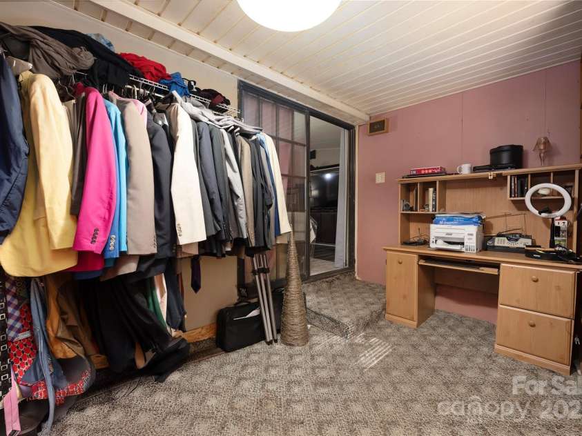 140 Silverlining Road, Mooresville, NC 28117.  MLS# CAR4280516, YatesRealty ID 29731. 