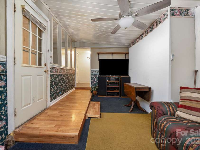 140 Silverlining Road, Mooresville, NC 28117.  MLS# CAR4280516, YatesRealty ID 29731. 