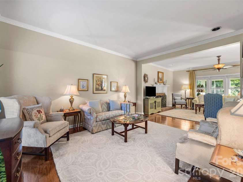 14002 Harlequin Drive, Charlotte, NC 28273.  MLS# CAR4382461, YatesRealty ID 29731. 