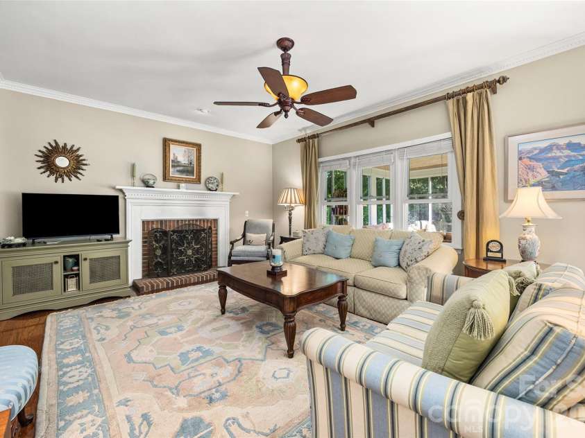 14002 Harlequin Drive, Charlotte, NC 28273.  MLS# CAR4382461, YatesRealty ID 29731. 