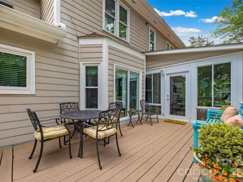 14002 Harlequin Drive, Charlotte, NC 28273.  MLS# CAR4382461, YatesRealty ID 29731. 