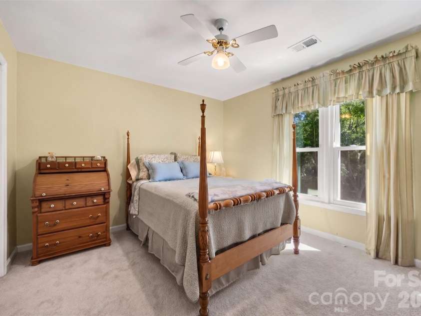 14002 Harlequin Drive, Charlotte, NC 28273.  MLS# CAR4382461, YatesRealty ID 29731. 