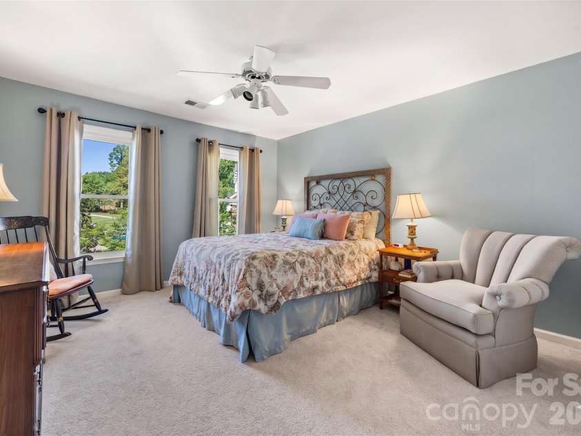 14002 Harlequin Drive, Charlotte, NC 28273.  MLS# CAR4382461, YatesRealty ID 29731. 