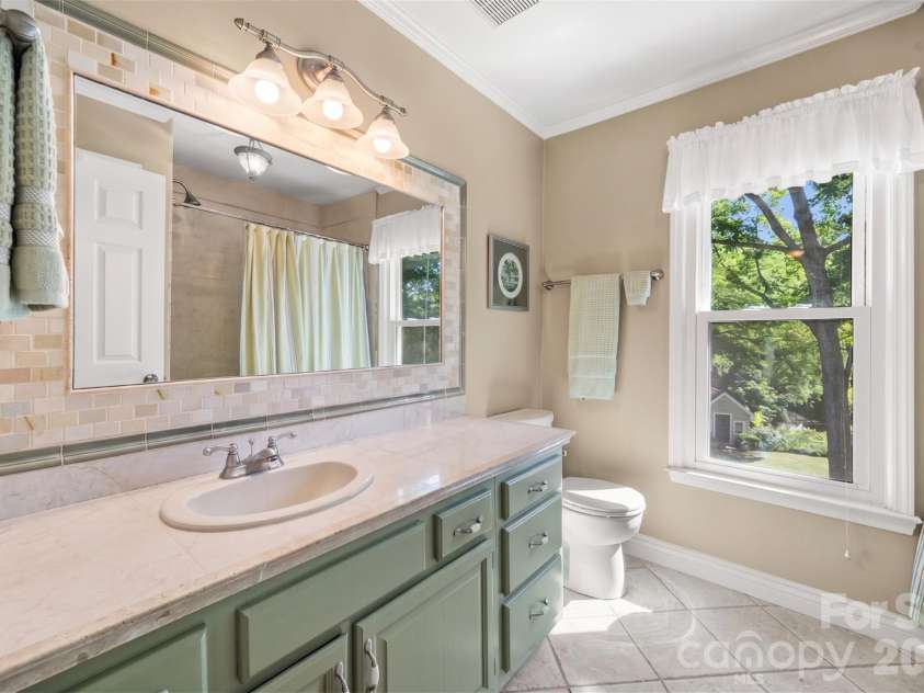 14002 Harlequin Drive, Charlotte, NC 28273.  MLS# CAR4382461, YatesRealty ID 29731. 